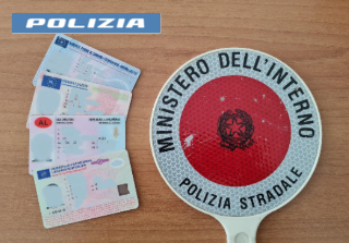 Pesaro - Patenti false esibite per la conversione, denunciate quattro persone